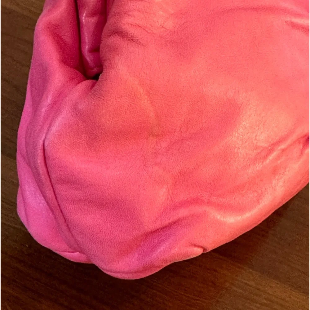 SOLD 🌟4xHP🌟VTG 1980s Pink Leather Shoulder Bag w/ Button Accent by Margolm USA - Picture 14 of 16